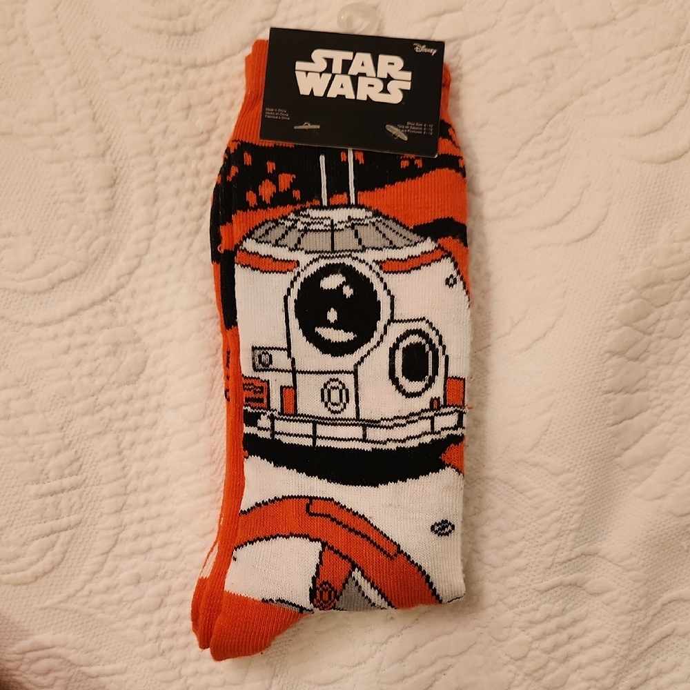 NWT Disney Star Wars BB-8 Orange, Black and White Socks
